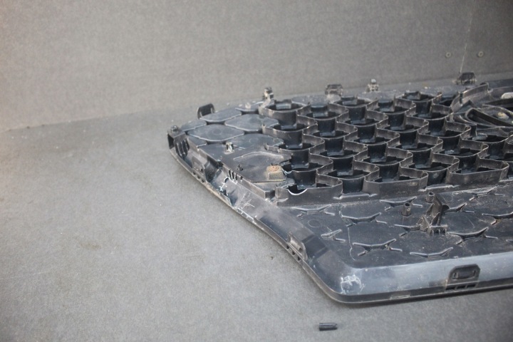 GRILLE HYUNDAI KONA 86352-J9000