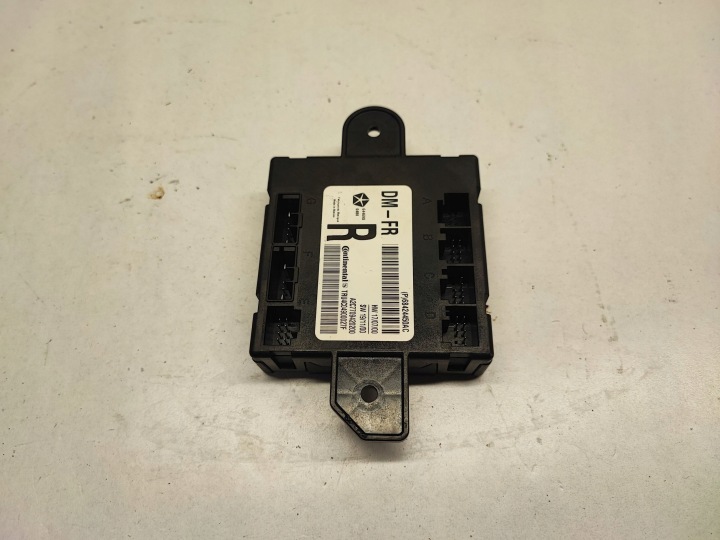 DODGE CHARGER MODULE PORTES 68424450AC 2020 6400CM3