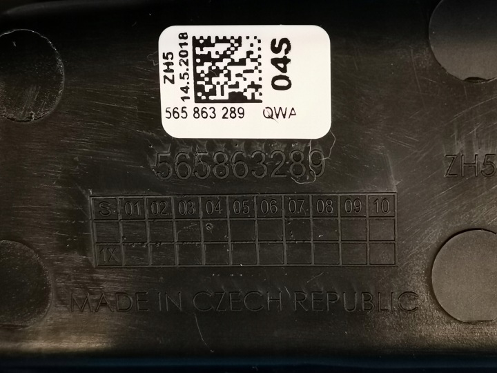 SKODA KAROQ KAR 2018R 1.0 TSI 85KW PROTECTION TUNNELS ARRIÈRE 565857289C