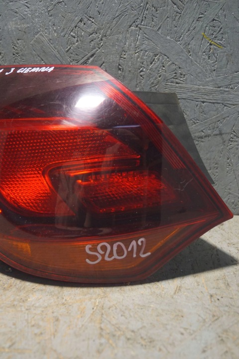 OPEL ASTRA J PHARE GAUCHE ARRIÈRE (S2012)