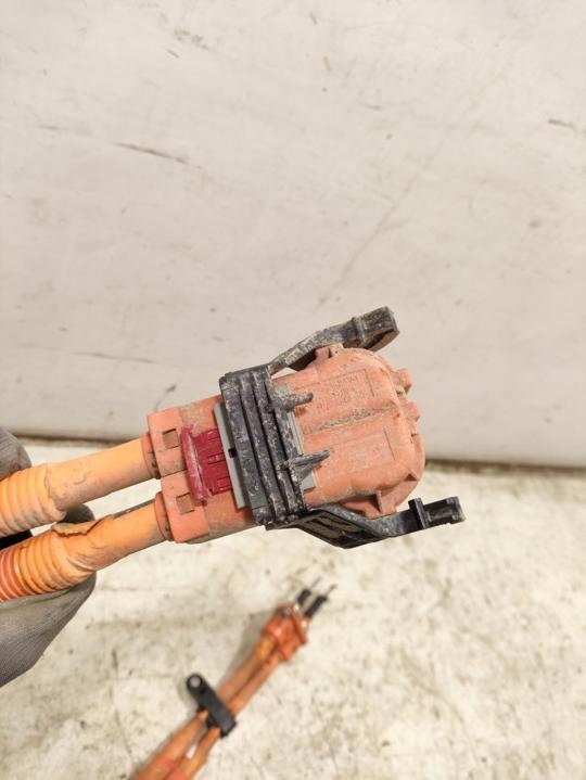 CÂBLE BATTERIE CHRYSLER PACIFICA 2018 68233554AF