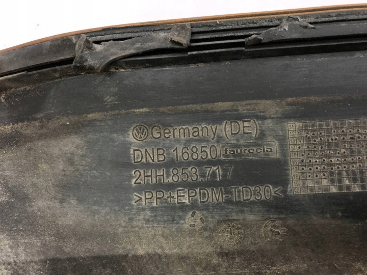 VW AMAROK 10-20 MOULURE REVÊTEMENT SUR AILE GAUCHE GAUCHE 2HH853717