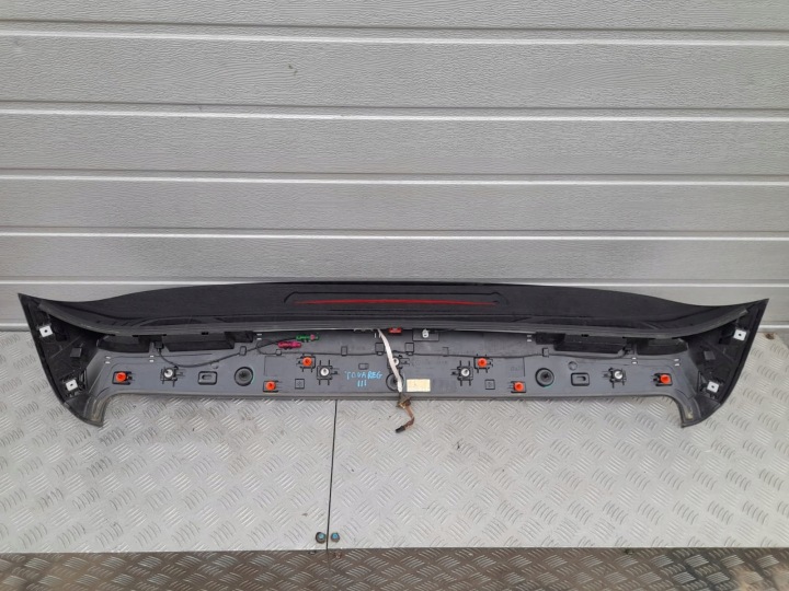 VOLKSWAGEN TOUAREG III SPOILER COUVERCLES DE COFFRE ARRIÈRE 760827933