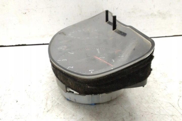 COMPTEUR AUDI A4 AVANT (8D5, B5) 8D0919861A 1.9L DIESEL 1999
