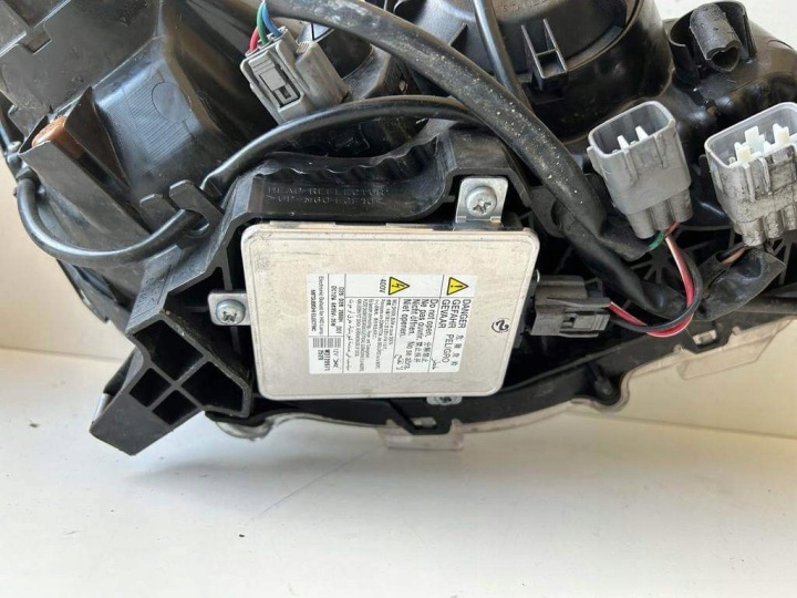 MITSUBISHI ASX LIFT PHARES XÉNON P9135R P9135L
