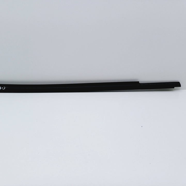 MOULURE RACLOIR DROIT ARRIÈRE CITROEN C5 HAYON 5D 9641611580 NR320