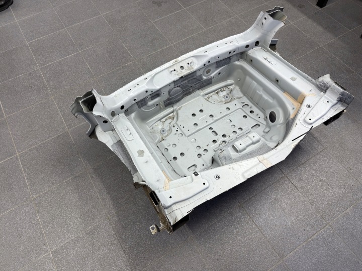 AUDI A6 C7 UNIVERSEL PANNEAU ARRIÈRE BAIGNOIRE ARRIÈRE 4G0803691 4G0804869E