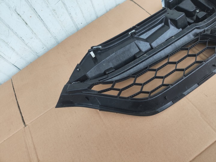 HONDA CRV 17- GRILLE CALANDRE