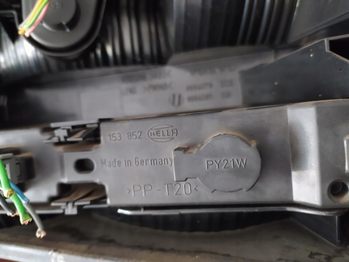 PHARE GAUCHE ARRIÈRE ARRIÈRE COMPLÈTE VOLVO S60 I BERLINE EUROPE 8664079