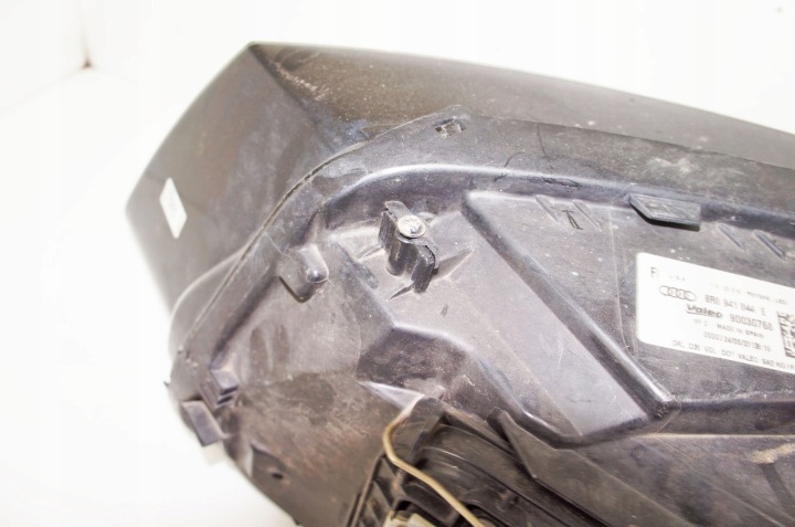 SW252 AUDI Q5 I 8R PHARE PROJECTEUR DROIT AVANT 8R0941044E