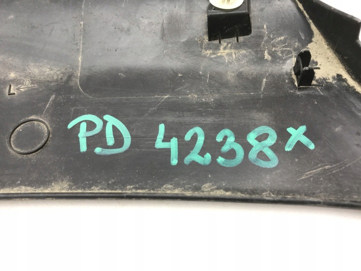 TOYOTA YARIS IV CROSS MOULURE REVÊTEMENT GARDE-BOUE GAUCHE ARRIÈRE 75652-K2011