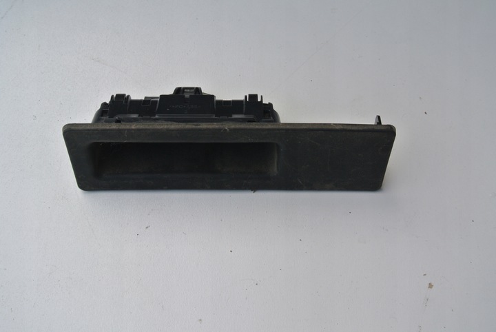 BMW F10 F25 F30 F32 F34 F36 MAGNETIC BUTTON LID REAR photo 1 - milautoparts-fr.ukrlive.com