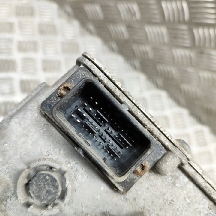 BMW X1 F48 F49 2021 FALOWNIK CONVERTISSEUR TENSION