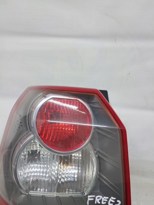 PHARE GAUCHE ARRIÈRE LAND ROVER FREELANDER II