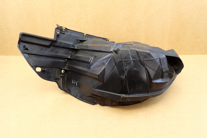SUZUKI SX4 S-CROSS LIFT 16- PASSAGE DE ROUE PROTECTION GARDE-BOUE AVANT GAUCHE 7232264R OE
