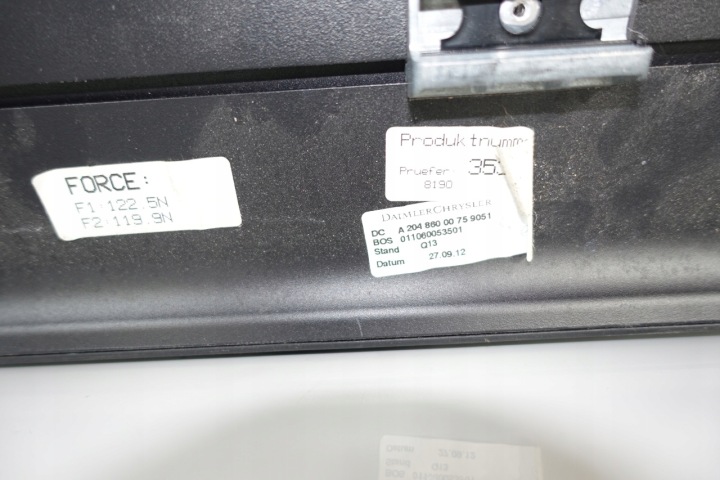 MERCEDES W204 UNIVERSEL STORE COUVERCLES DE COFFRE C-KLASA 2048600075
