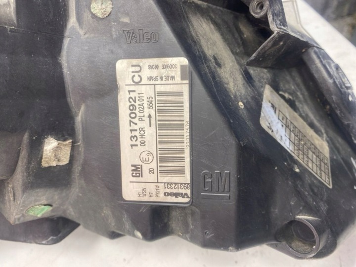 PROJECTEUR GAUCHE CÔTÉ OPEL SIGNUM 13170921