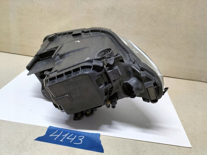 SEAT EXEO PROJECTEUR GAUCHE 3R1941005E SZCZECIN GORZOW- POZNAŃ 4143