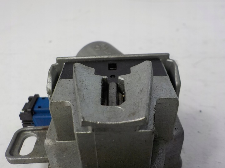 VOLVO S80 II V70 BLOCAGE CAOUTCHOUC P30665124 6G9N-3F880-DC