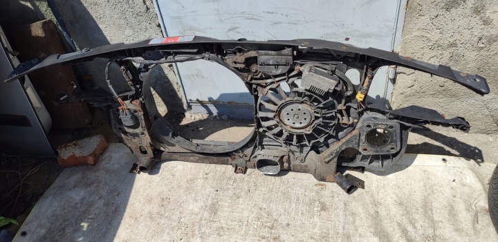 AUDI A4 B6 2002R PANNEAU AVANT RENFORCEMENT VENTILATEUR 8E0121205T