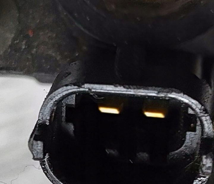 VOLVO V60 2011 INJECTEUR CARBURANTS