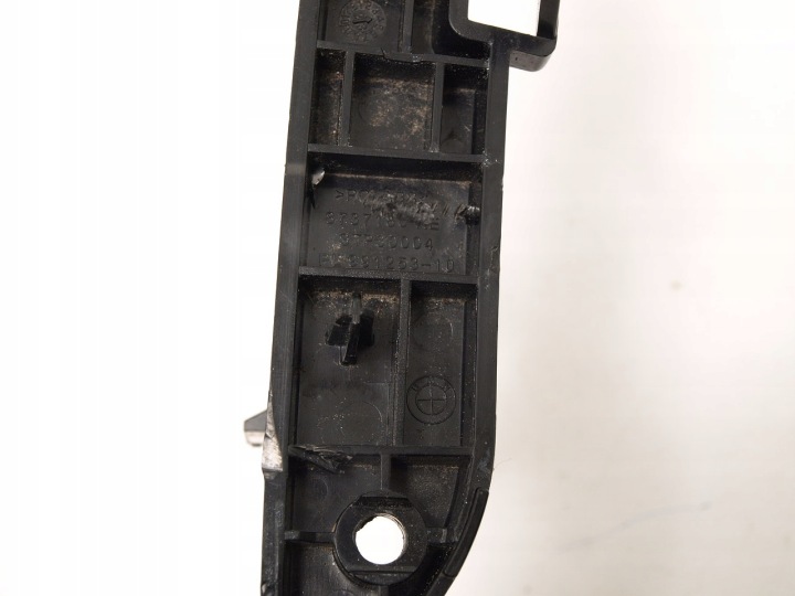 BMW 2 U06 GLISSIÈRE POIGNÉE FIXATION PARE-CHOCS DROIT GAUCHE AVANT 8737180, 8737179