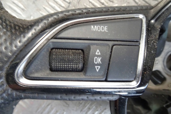 AUDI A5 8T A4 B8 S-LINE VOLANT