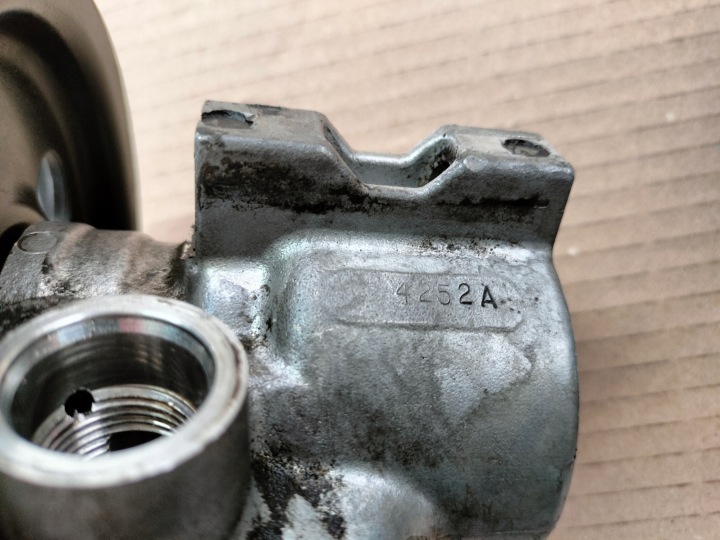 JEEP GRAND CHEROKEE II WJ 4,7 4X4 POMPE AMPLIFICATEUR