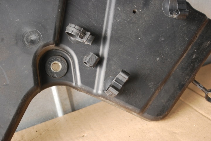 PROTECTION MOTEUR AVANT VW TOURAEG 2.5 070103905A