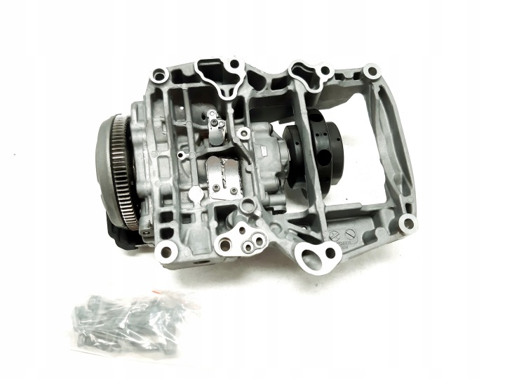 SKODA FABIA III VW 1.4 TDI CUT POMPE HUILES ARBRE BALANSUJACY 04B145208G
