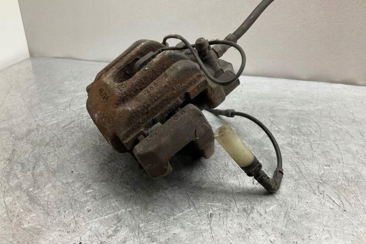 ÉTRIER DE FREIN DE FREIN ARRIÈRE DROIT BMW 5 (E60) 6753680 4.8L GASOLINE 2008