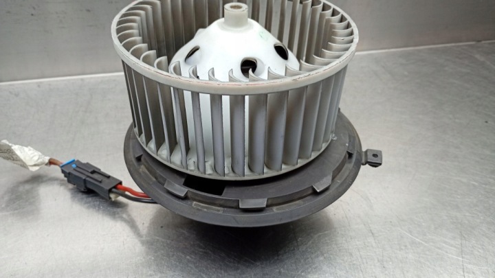 VENTILATEUR RÉCHAUFFEURS 52491976 RENAULT LAGUNA II LIFT 1.9DCI 06R