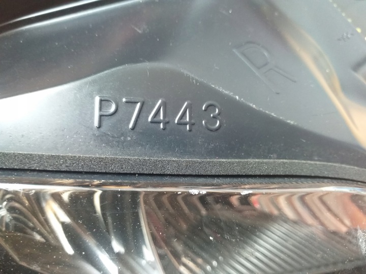 YAMAHA YZF-R6 RJ15 08-15 PROJECTEUR PHARE AVANT DROITE P7443