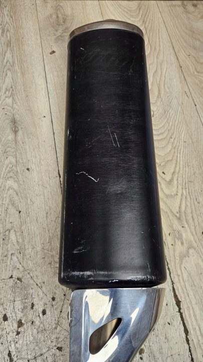 SILENCIEUX DROIT PROTECTION CONDUIT D'AIR SUZUKI GSX1300R HAYABUSA