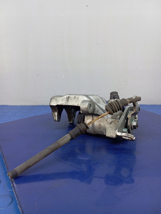 VOLVO S40 ÉTRIER DE FREIN DE FREIN GAUCHE ARRIÈRE 82-0163