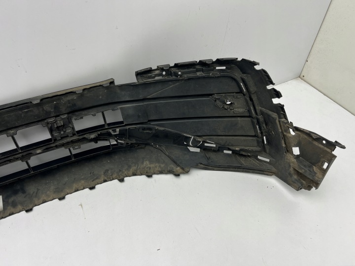 VW TIGUAN II 5NA R-LINE LIFT GRILLE CENTRALE PARE-CHOCS AVANT 20-24