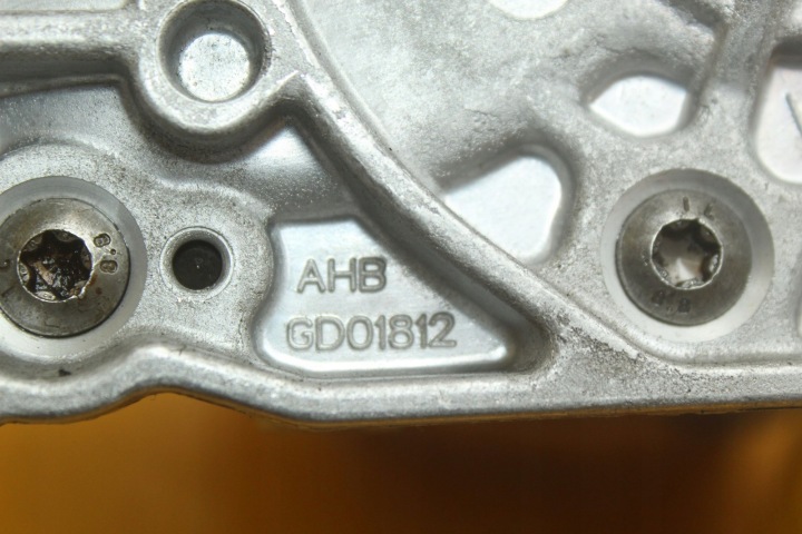 POMPE HUILES VIDE VW GOLF VII 1.6 2.0 TDI DGT 04L145305 04L145208AB