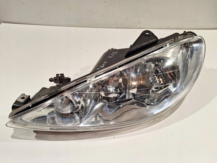 FARO PARTE DELANTERA IZQUIERDA 89901124 PEUGEOT 206 RESTYLING 02- 