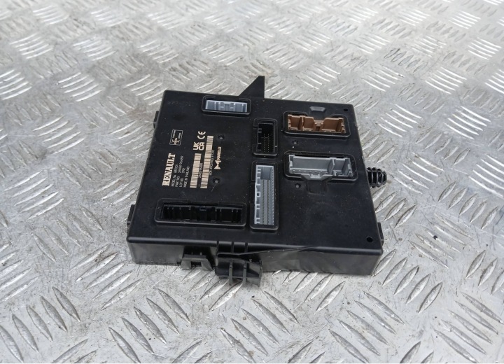 DACIA SANDERO III MODULE CONFORT 284B19648R