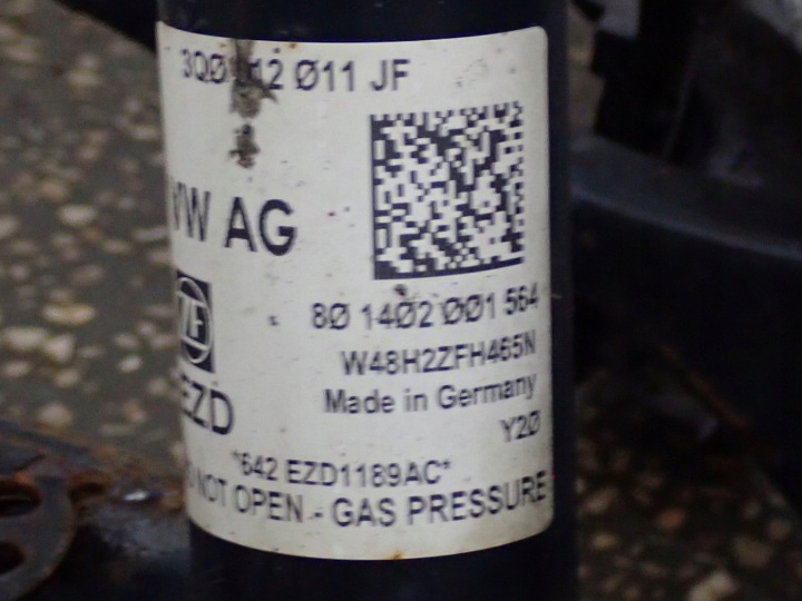 ROTULE DE DIRECTION MOYEU BRAS DE SUSPENSION AMORTISSEUR DROIT ARRIÈRE VW PASSAT B8 3Q0505311E 5Q0