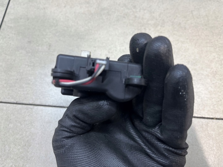 PETIT MOTEUR RÉCHAUFFEURS LAGUNA III 2.0 DCI 52410599 A24843A8400001