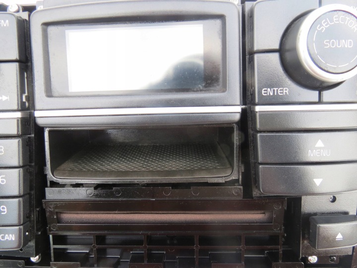 RADIO AUTORADIO PANNEAU VOLVO XC90 4.4 V8 30797972 30722808
