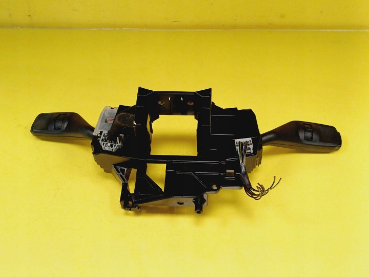MANETTE COMMUTATEUR COMPOSITE FORD FOCUS C-MAX 4M5T-13N064-HH NR622