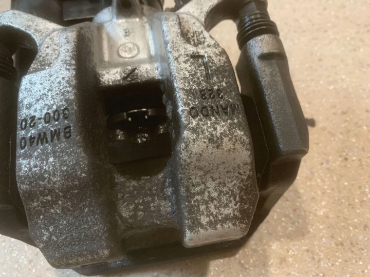 ÉTRIER DE FREIN DE FREIN ARRIÈRE ARRIÈRE CÔTÉ GAUCHE BMW 3 G20 G21 8832471