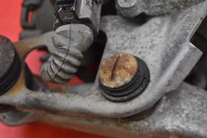 POMPE SUSPENSIONS 7L8616007 AUDI Q7 4L 3.0 TDI 233 KM QUATTRO 05-09