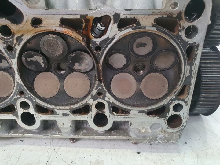 CULASSE COMPLÈTE ARBRES 3.0 AUDI A6 C5 A4 B6 B7 A8 D3 3.0 ASN 06C103373F