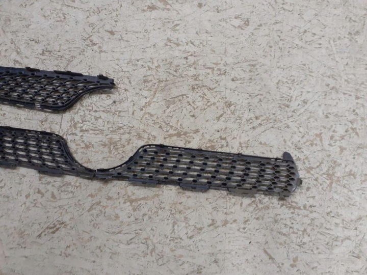 GRILLE CALANDRE MERCEDES CLA W117 A1178880860