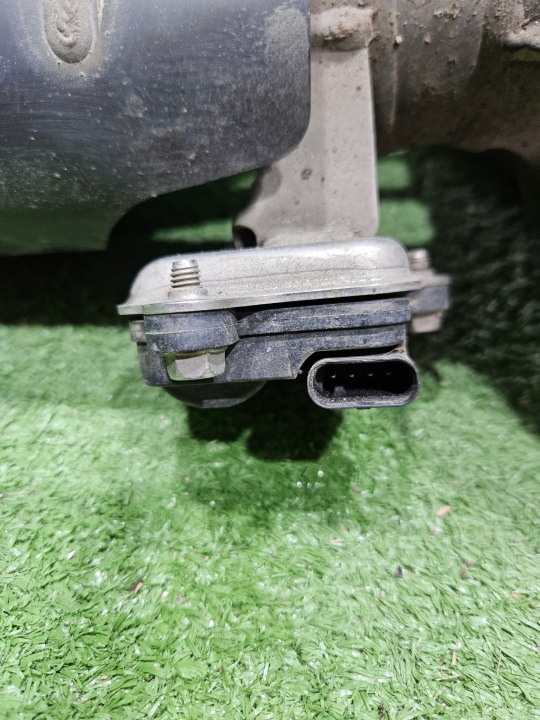 AUDI RS5 RS4 SILENCIEUX ÉCHAPPEMENT GAUCHE EMBOUT SILENCIEUX 8W0253611T