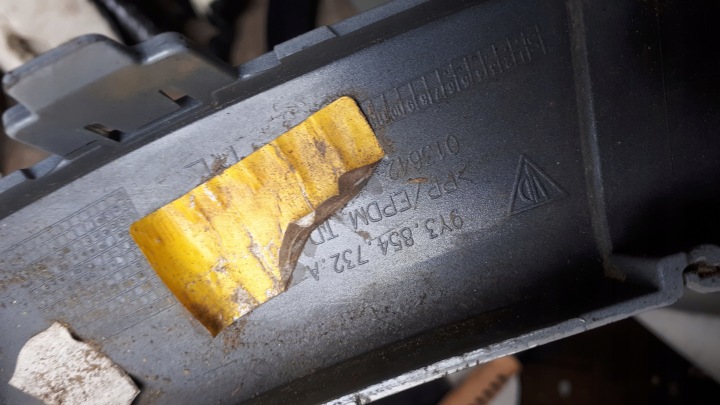 PORSCHE CAYENNE 9Y3 MOULURE ARRIÈRE DROITE SUR AILE 9Y3854732A OE