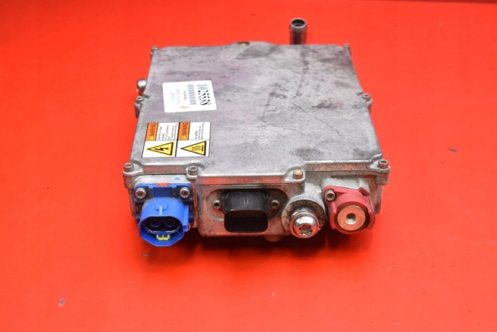 CONVERTISSEUR CONVERTISSEUR 1028665-00-C TESLA MODÈLE AVEC AWD 12-20